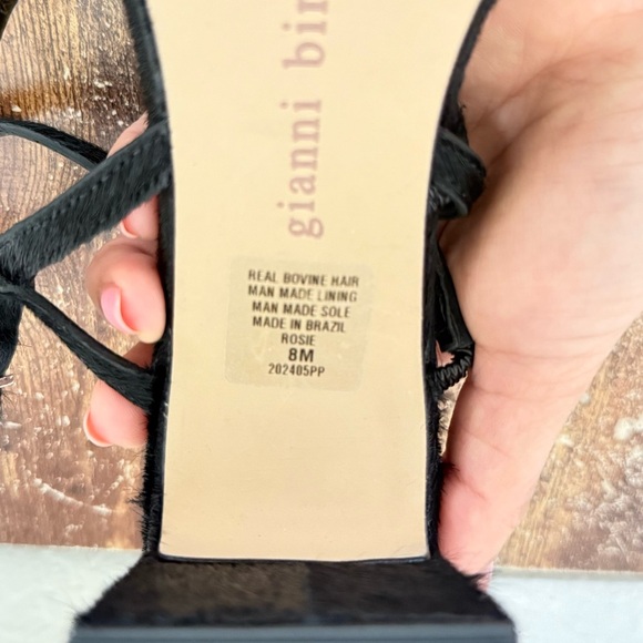 🖤 Gianni Bini Black Strappy Heeled Sandals
Genuine dyed haircalf (Brazil) upper - Picture 6 of 9